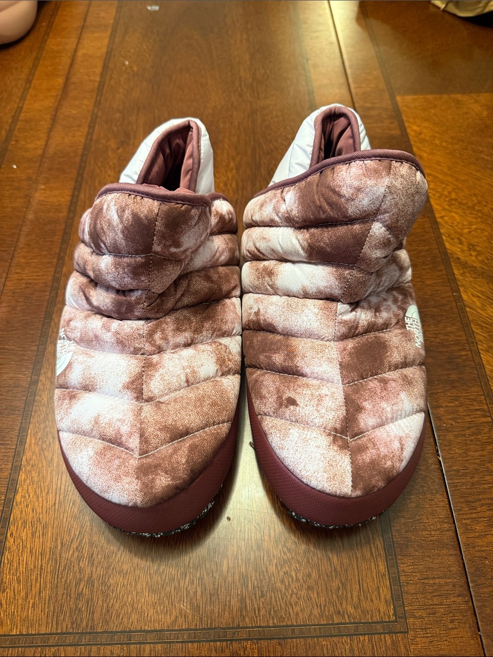 The North Face Women's Quilted Slip-On Boots — Mauve Pink & Burgundy